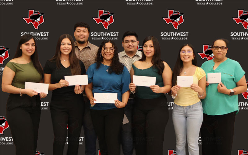 Moreno and Torres Scholarship recipients pose for a photo at the First-year Nursing Student Scholarship Ceremony.
